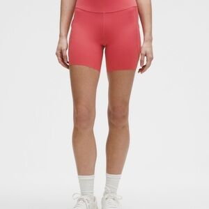 Lululemon Fast and Free High Rise Shorts 6”